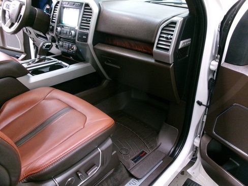 Used 2018 Ford F150 King Ranch w/ Equipment Group 601A Luxury AWD/4WD image 34