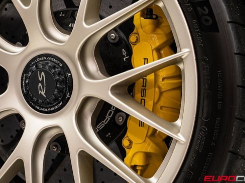 Used 2018 Porsche 911 GT2 RS image 30