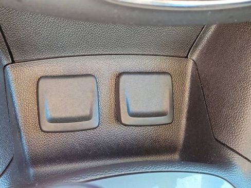 Used 2016 Chevrolet Cruze LT image 29