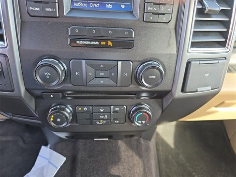 Used 2017 Ford F150 XLT image 28