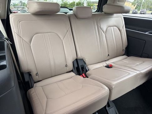 Used 2024 Ford Expedition Limited RWD image 20