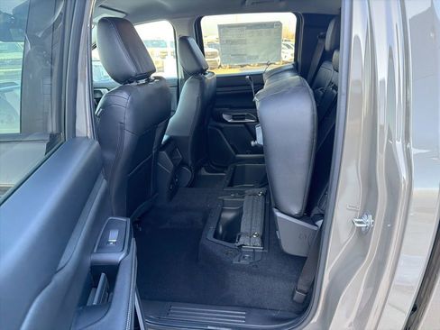 New 2025 Ford Ranger Lariat w/ FX4 Off-Road Package image 24