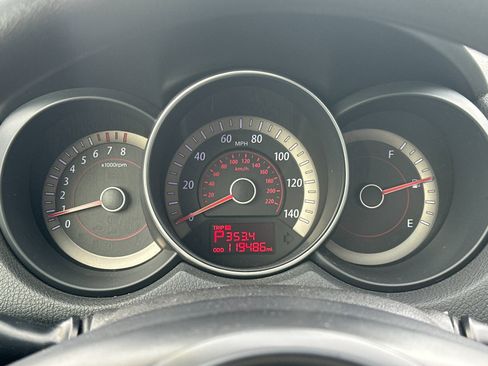 Used 2011 Kia Forte Koup EX image 21