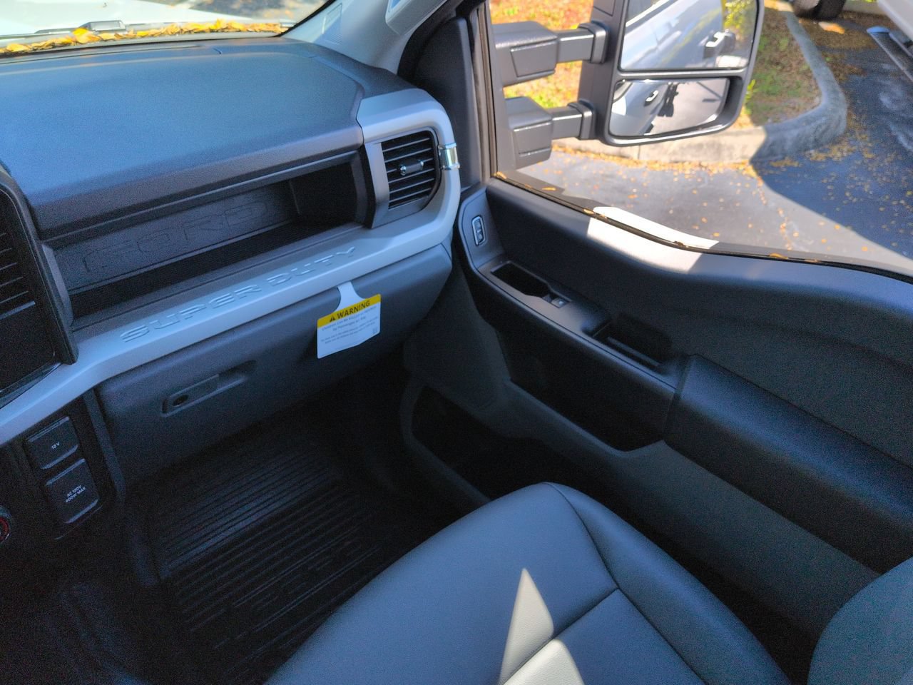 New 2027 Ford F550 4x4 Crew Cab image 16