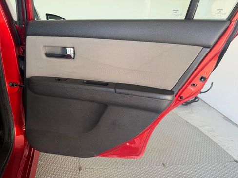Used 2011 Nissan Sentra 2.0 SR FWD image 31