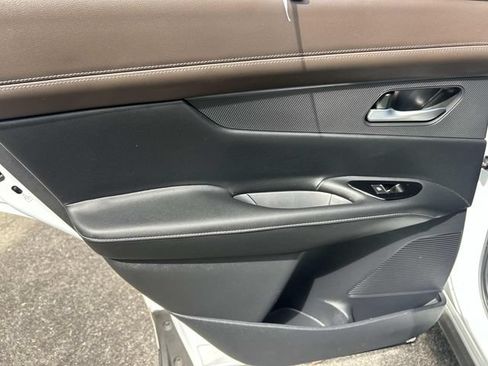 Used 2025 Nissan Murano Platinum w/ Cargo Package AWD/4WD image 22