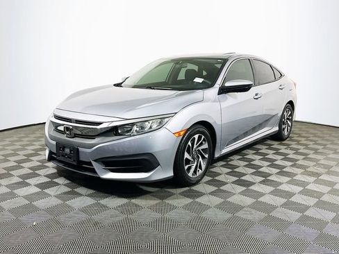 Used 2017 Honda Civic EX image 4