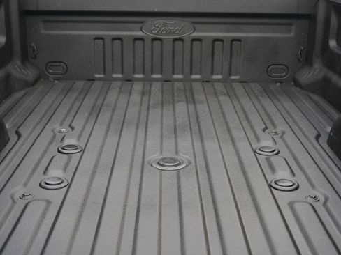 Used 2024 Ford F250 Platinum image 12