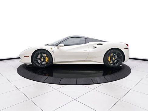 Used 2019 Ferrari 488 Spider RWD image 6