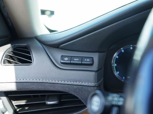 Used 2020 Cadillac Escalade Luxury image 26