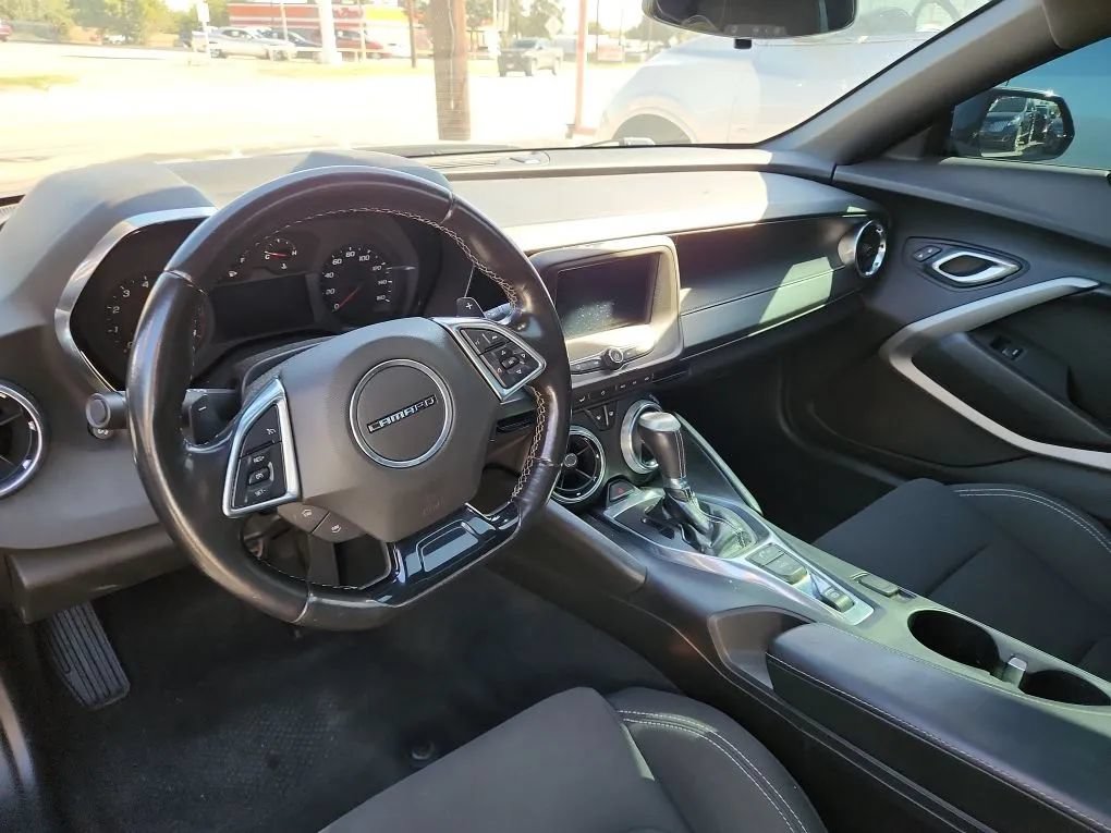 Used 2018 Chevrolet Camaro LT w/ RS Package RWD image 10