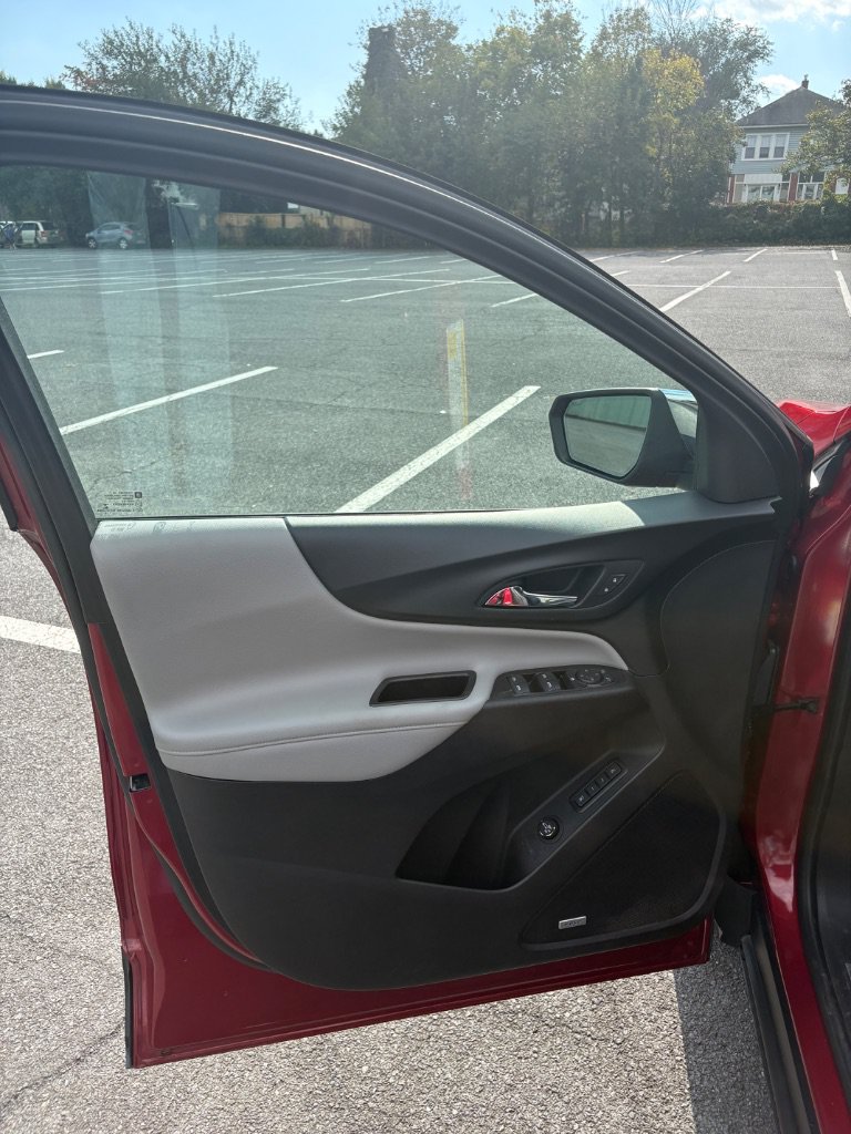 Used 2019 Chevrolet Equinox Premier AWD/4WD image 11