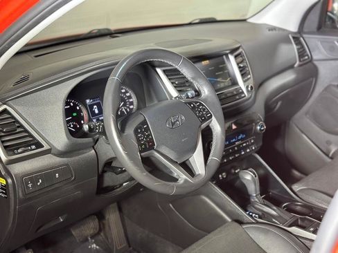 Used 2017 Hyundai Tucson SE Plus w/ Cargo Package FWD image 25