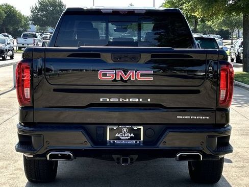 Used 2023 GMC Sierra 1500 Denali w/ Technology Package AWD/4WD image 5