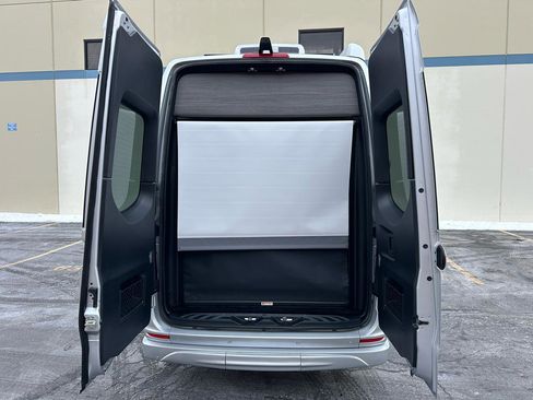 Used 2024 Mercedes-Benz Sprinter 3500 image 18