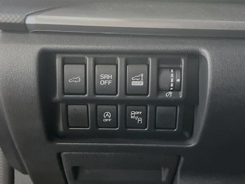 Used 2022 Subaru Forester Premium AWD/4WD image 10