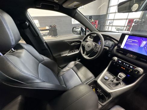 Used 2024 Toyota RAV4 XSE w/ Weather Package image 8