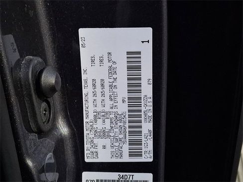 Certified 2023 Toyota Sequoia Platinum image 30