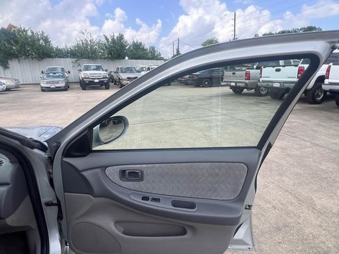 Used 2001 Nissan Altima GXE FWD image 25