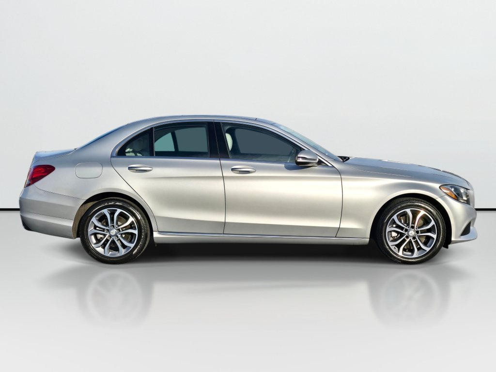 Used 2017 Mercedes-Benz C 300 4MATIC Sedan image 6