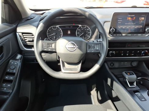 Certified 2025 Nissan Rogue S AWD/4WD image 14