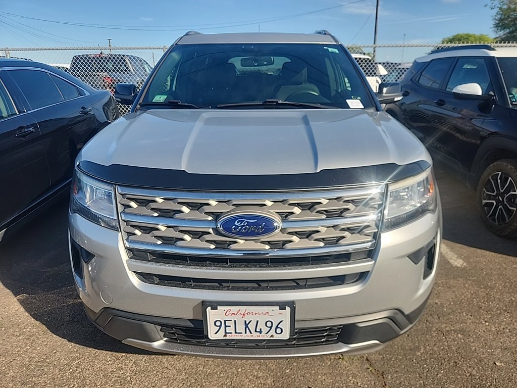 Used 2018 Ford Explorer XLT w/ Equipment Group 201A AWD/4WD image 2
