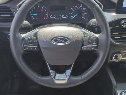Used 2022 Ford Escape SE w/ SE Sport Appearance Package AWD/4WD image 7