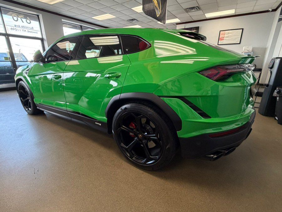 Used 2023 Lamborghini Urus S AWD/4WD image 15