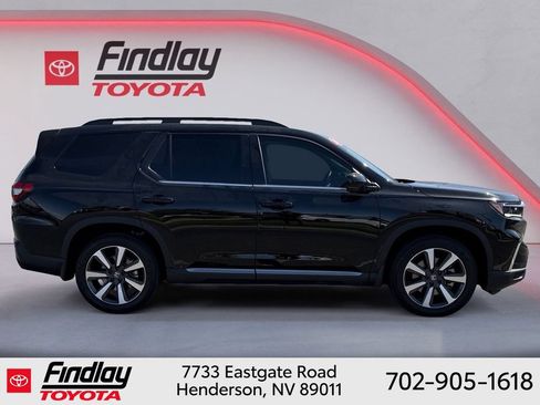Used 2025 Honda Pilot Touring image 11