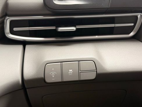 Used 2025 Hyundai Elantra Sport image 10