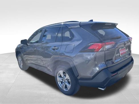 Used 2024 Toyota RAV4 XLE image 5