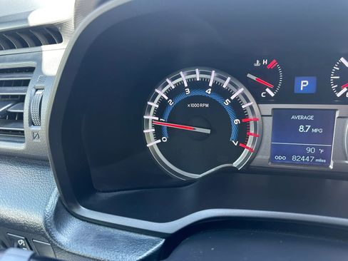 Used 2019 Toyota 4Runner SR5 Premium AWD/4WD image 29
