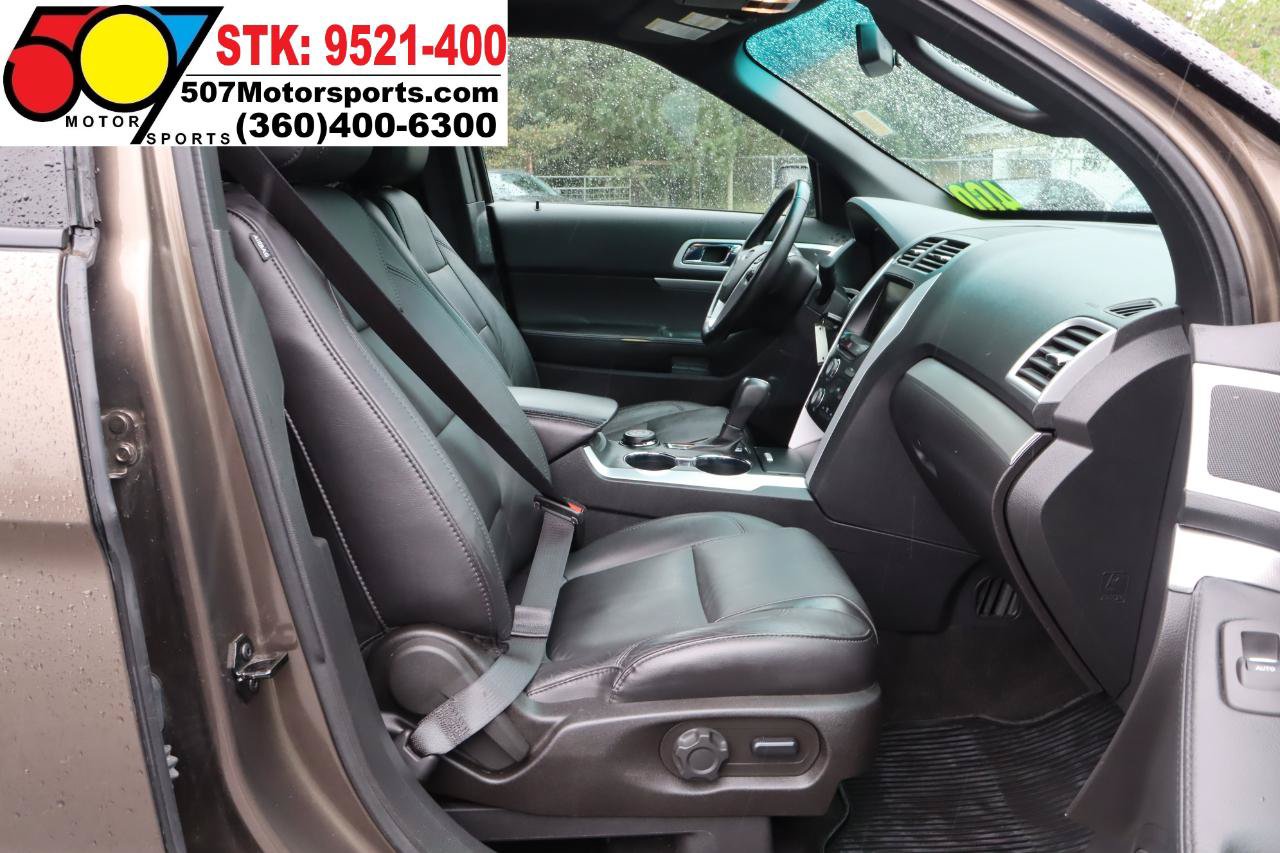 Used 2015 Ford Explorer XLT w/ Equipment Group 202A AWD/4WD image 21