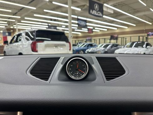 Used 2016 Porsche Macan S image 30