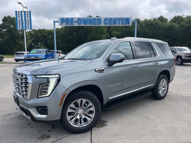 Used 2025 GMC Yukon Denali AWD/4WD image 2