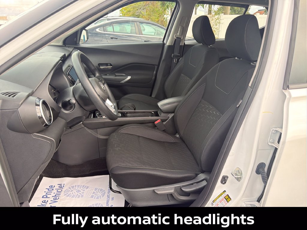 Certified 2024 Nissan Kicks SV FWD image 11