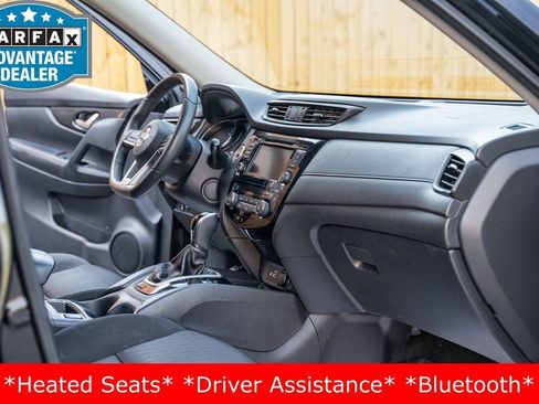 Used 2019 Nissan Rogue SV image 17