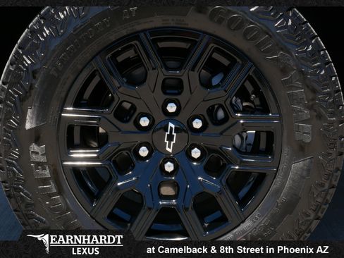 Used 2025 Chevrolet Colorado Trail Boss AWD/4WD image 19