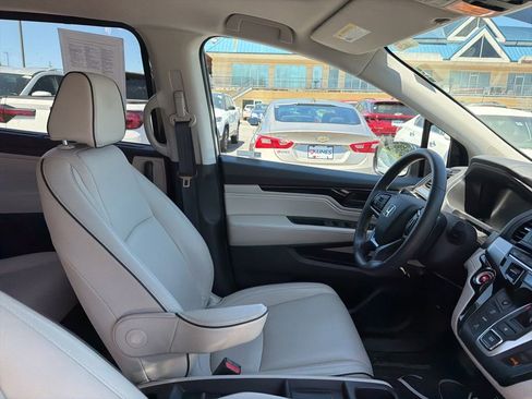 Used 2025 Honda Odyssey Touring image 15
