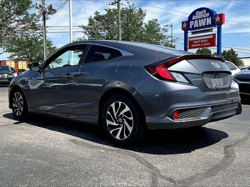 Used 2018 Honda Civic LX image 4