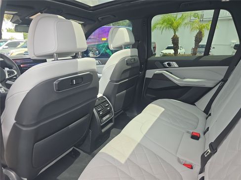 Certified 2024 BMW X5 xDrive40i w/ M Sport Package AWD/4WD image 11
