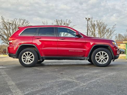Used 2015 Jeep Grand Cherokee Laredo w/ Quick Order Package 23E AWD/4WD image 3