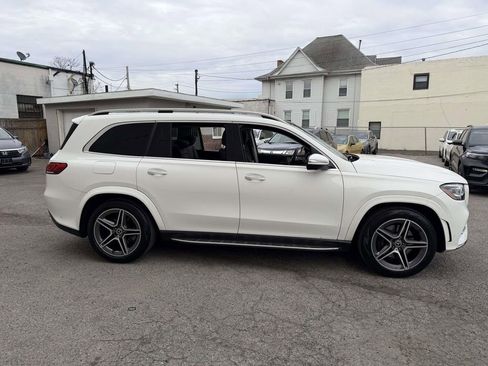 Used 2023 Mercedes-Benz GLS 450 4MATIC image 7