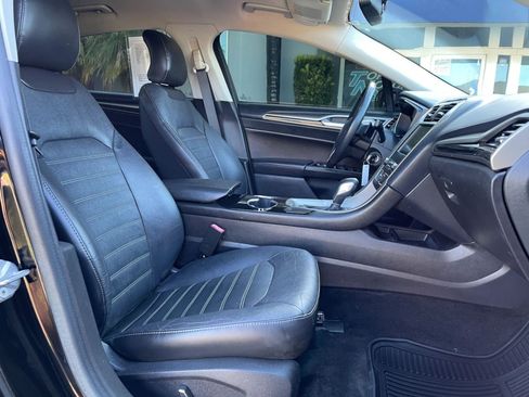 Used 2016 Ford Fusion SE w/ Equipment Group 202A FWD image 23