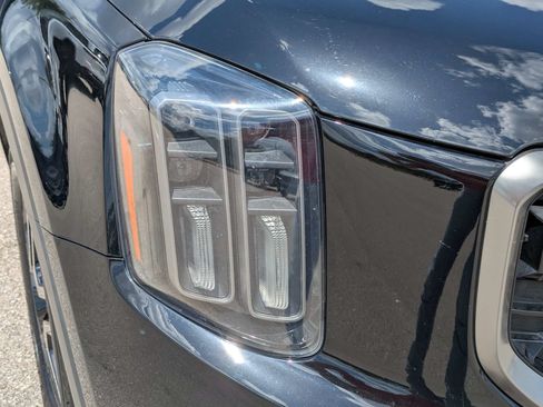 Certified 2023 Kia Telluride SX Prestige X-Line AWD/4WD image 10