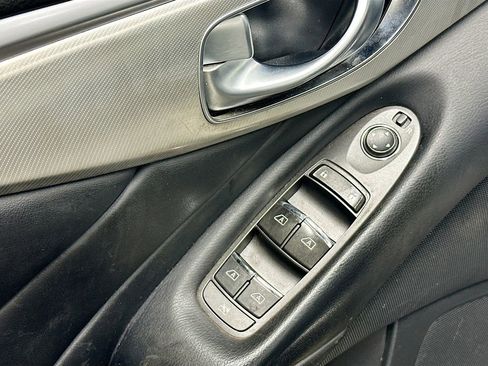 Used 2019 INFINITI Q50 Luxe AWD/4WD image 18