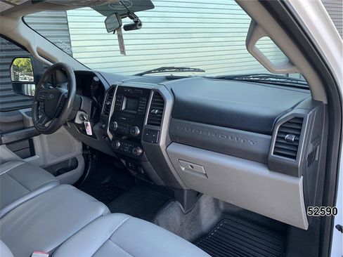 Used 2019 Ford F550 2WD Regular Cab Super Duty image 27