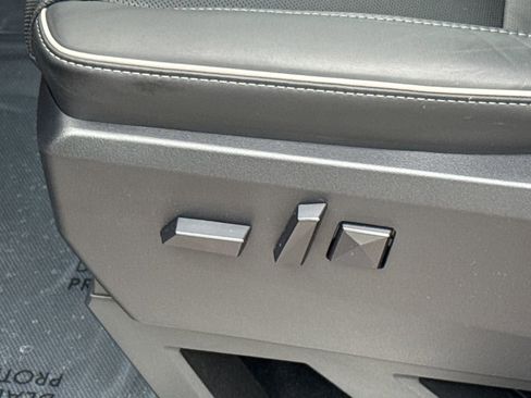 Used 2025 Tesla Cybertruck AWD Crew Cab image 19