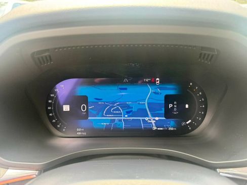 Used 2025 Volvo XC60 B5 Plus AWD/4WD image 4