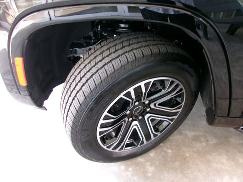 New 2026 Jeep Grand Wagoneer 4WD image 7